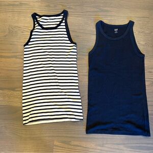 Lot 2 Gap Small Tall Navy and Navy Stripe
Modern Tank ST